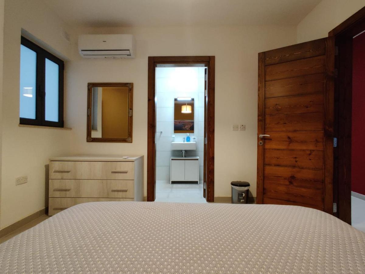 Deep Blue Apartment Marsaskala Exterior photo